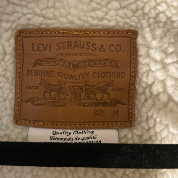 Levi Ivory Denim and Sherpa Jacket - Picture 3 of 6